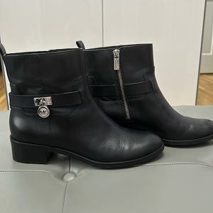 Michael by Michael Kors Leather ankle boots